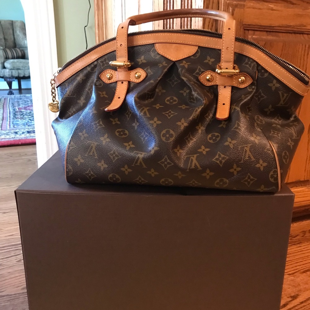 Authentic Louis Vuitton Tirvoli GM
